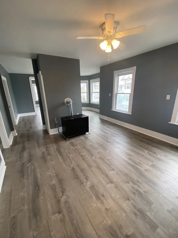 3 bed, 1 bath apartment for rent at 530 Bolton St Unit 3, West — photo 6 of 18