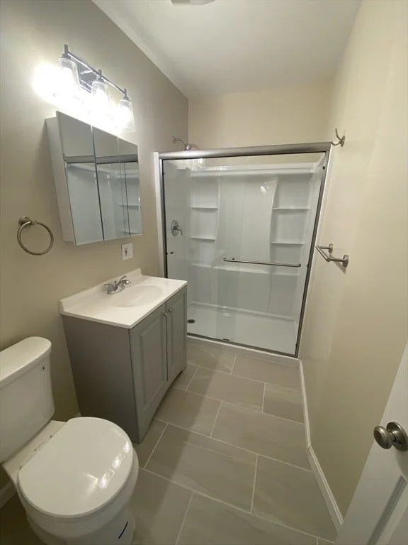 3 bed, 1 bath apartment for rent at 530 Bolton St Unit 3, West — photo 15 of 18