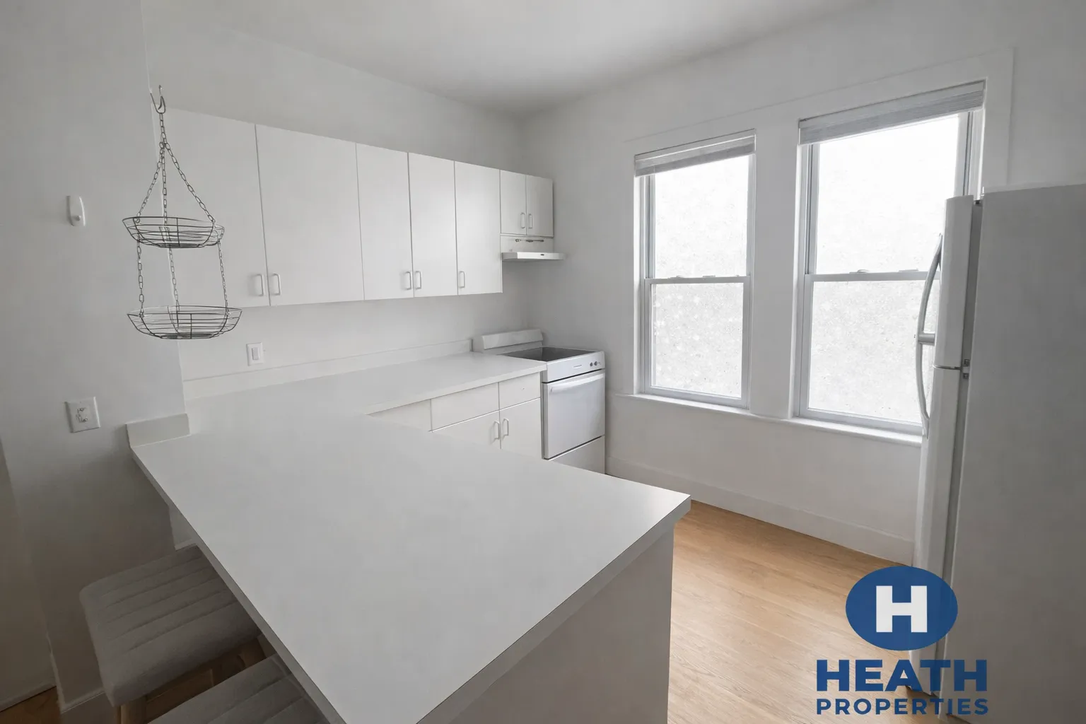 3 bed, 1 bath apartment for rent at 530 Cambridge St Unit 2, Brighton — photo 2 of 15