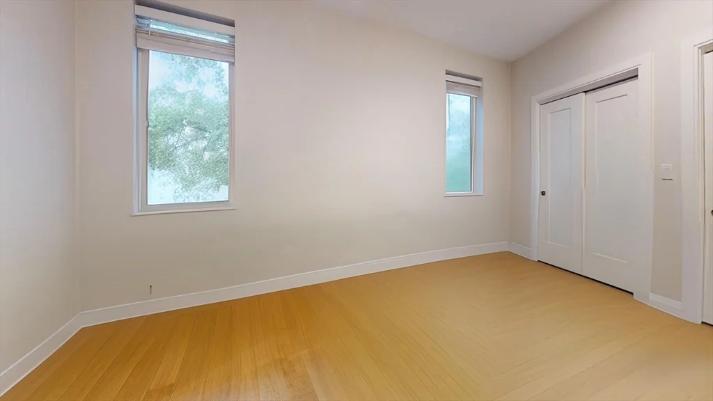 1 bed, 1 bath apartment for rent at 530 Dorchester Unit 2, South Boston — photo 6 of 7