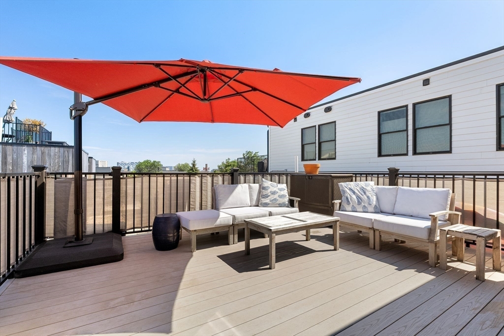 3 bed, 2 bath apartment for rent at 530 E 3rd St Unit 2, South Boston — photo 25 of 29