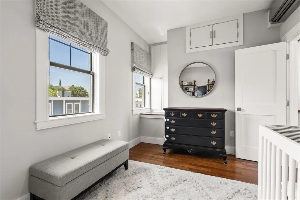 3 bed, 2 bath apartment for rent at 530 E 3rd St Unit PH, South Boston — photo 16 of 23