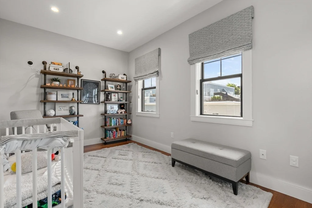 3 bed, 2 bath apartment for rent at 530 E 3rd St Unit PH, South Boston — photo 15 of 23