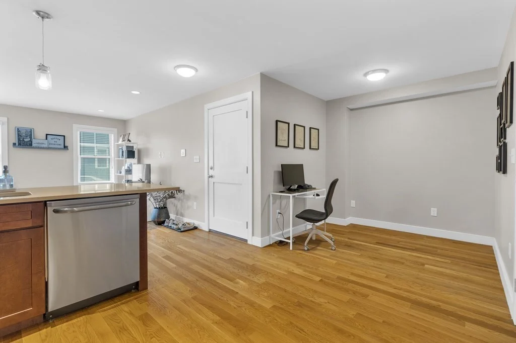 1 bed, 1 bath apartment for rent at 530 E 3rd Unit 1, South Boston — photo 8 of 14