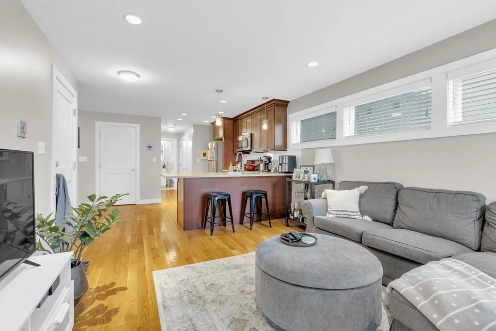 1 bed, 1 bath apartment for rent at 530 E 3rd Unit 1, South Boston — photo 12 of 14