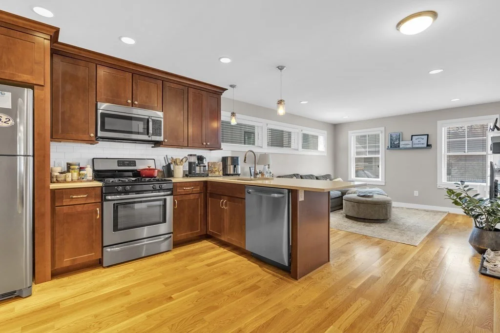 1 bed, 1 bath apartment for rent at 530 E 3rd Unit 1, South Boston