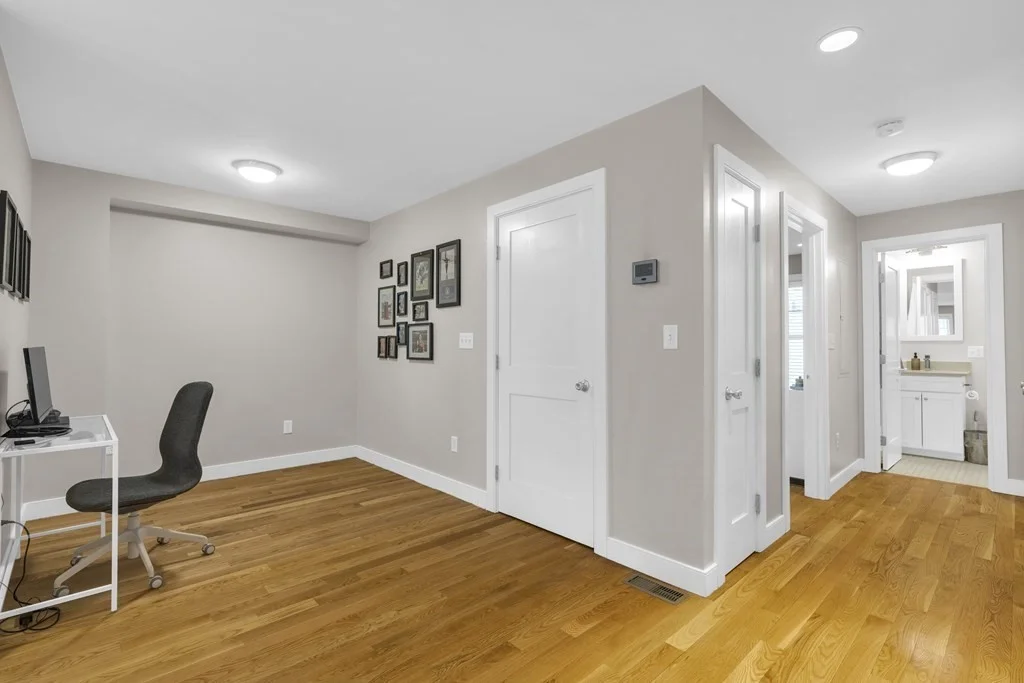 1 bed, 1 bath apartment for rent at 530 E 3rd Unit 1, South Boston — photo 11 of 14
