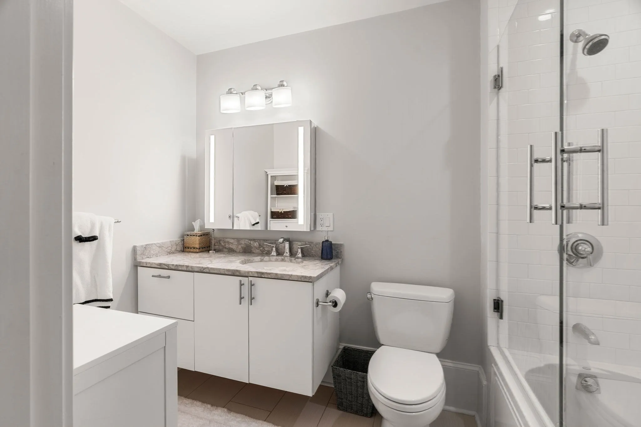 3 bed, 3 bath apartment for rent at 530 East Broadway Unit 1, South Boston — photo 13 of 18