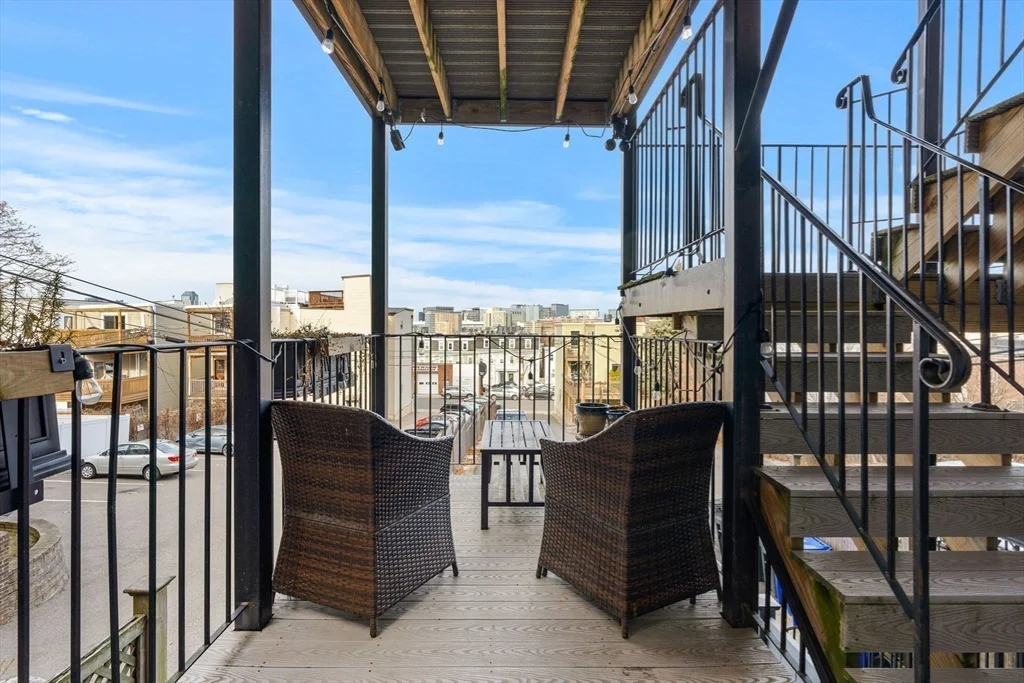 3 bed, 3 bath apartment for rent at 530 East Broadway Unit 1, South Boston — photo 19 of 24