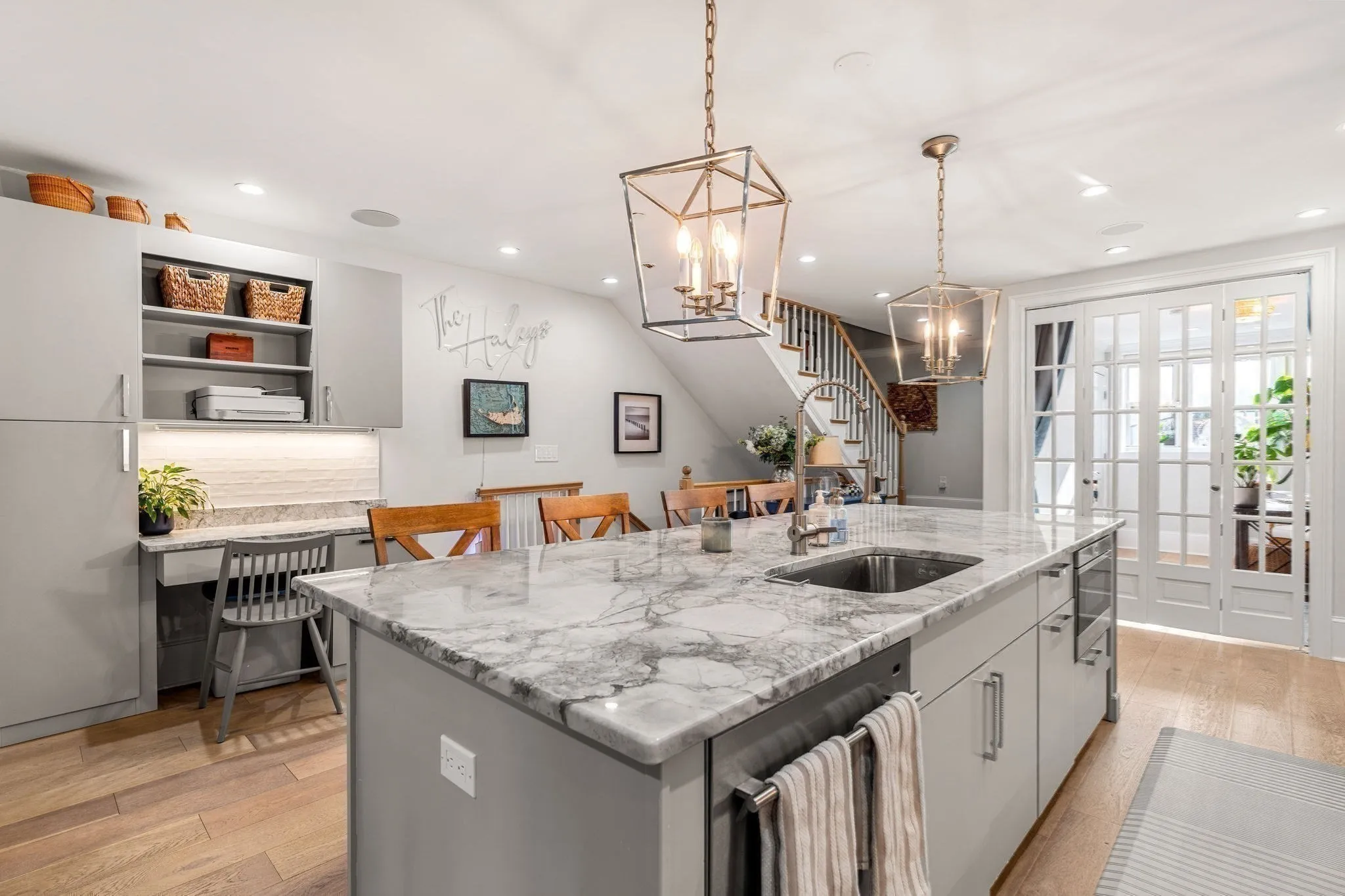 3 bed, 3 bath apartment for rent at 530 East Broadway Unit 1, South Boston — photo 3 of 18
