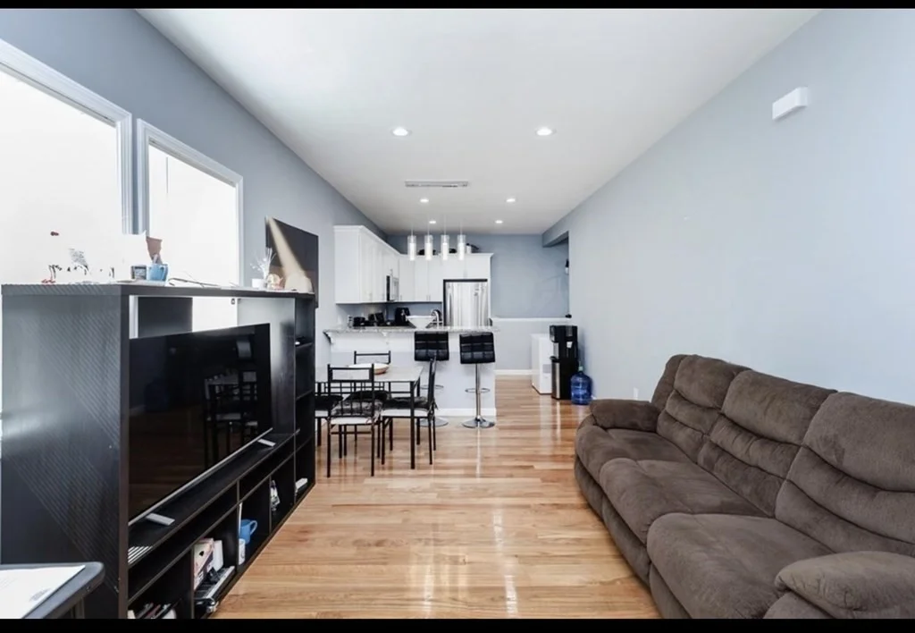 3 bed, 2 bath apartment for rent at 530 Mountain Ave Unit 1, Revere — photo 6 of 6
