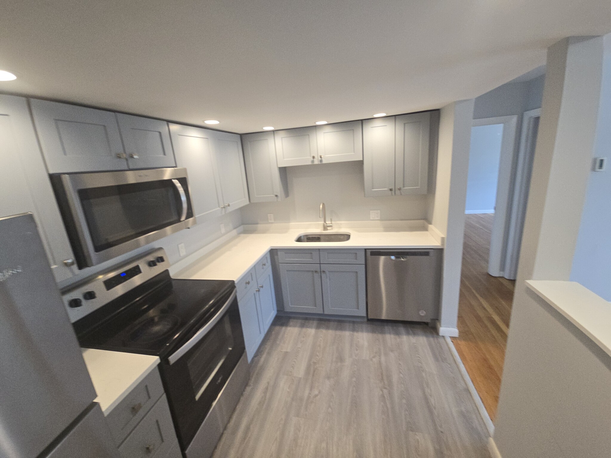 2 bed, 2 bath apartment for rent at 530 Vfw Pkwy Unit 101, West Roxbury — photo 2 of 9