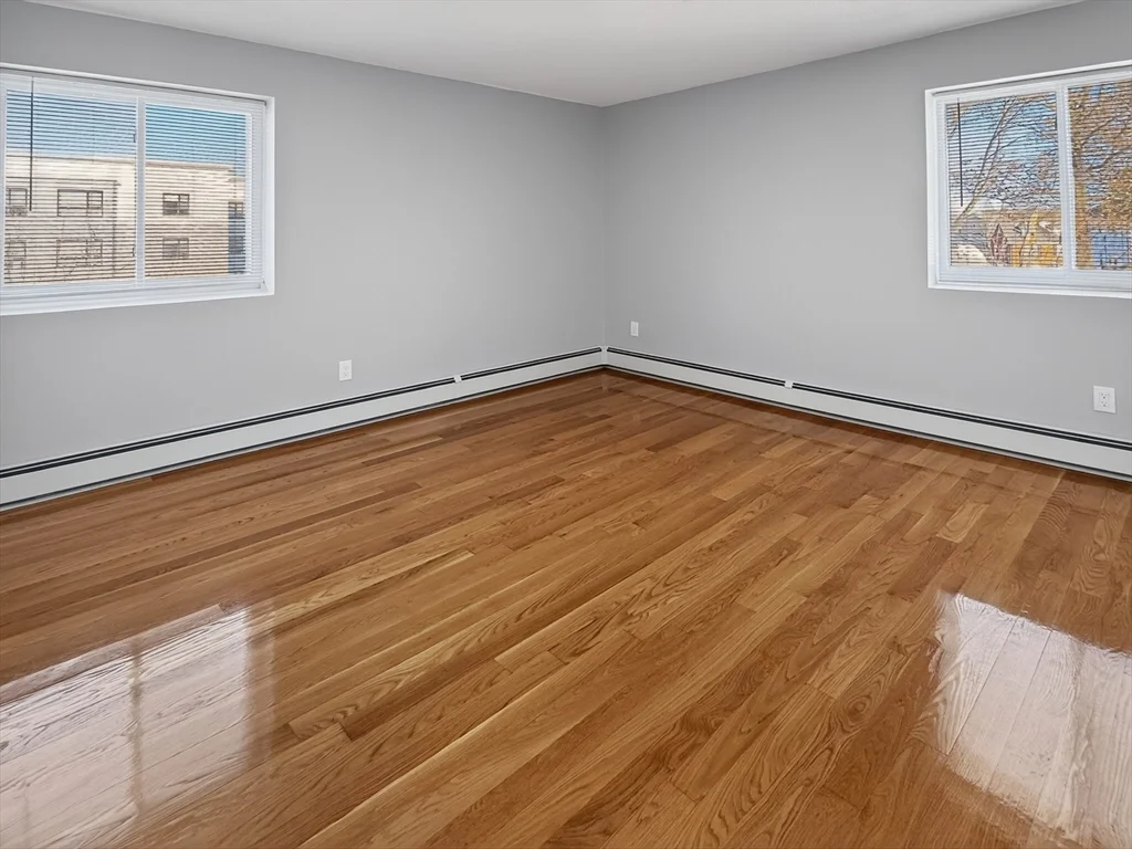 2 bed, 1 bath apartment for rent at 530 Willard Unit 409, Quincy — photo 4 of 9
