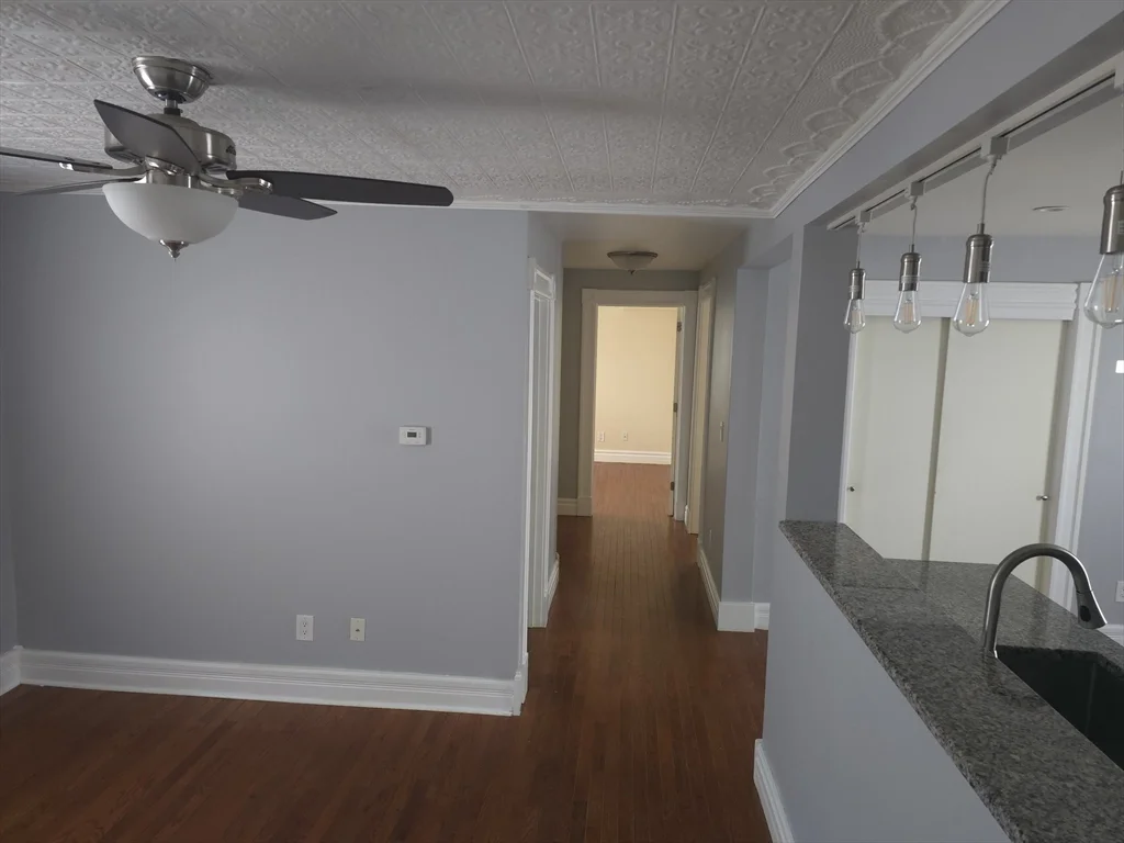 3 bed, 1 bath apartment for rent at 531 Berkshire Ave Unit 2, Pine Pt Bstn Rd — photo 2 of 9