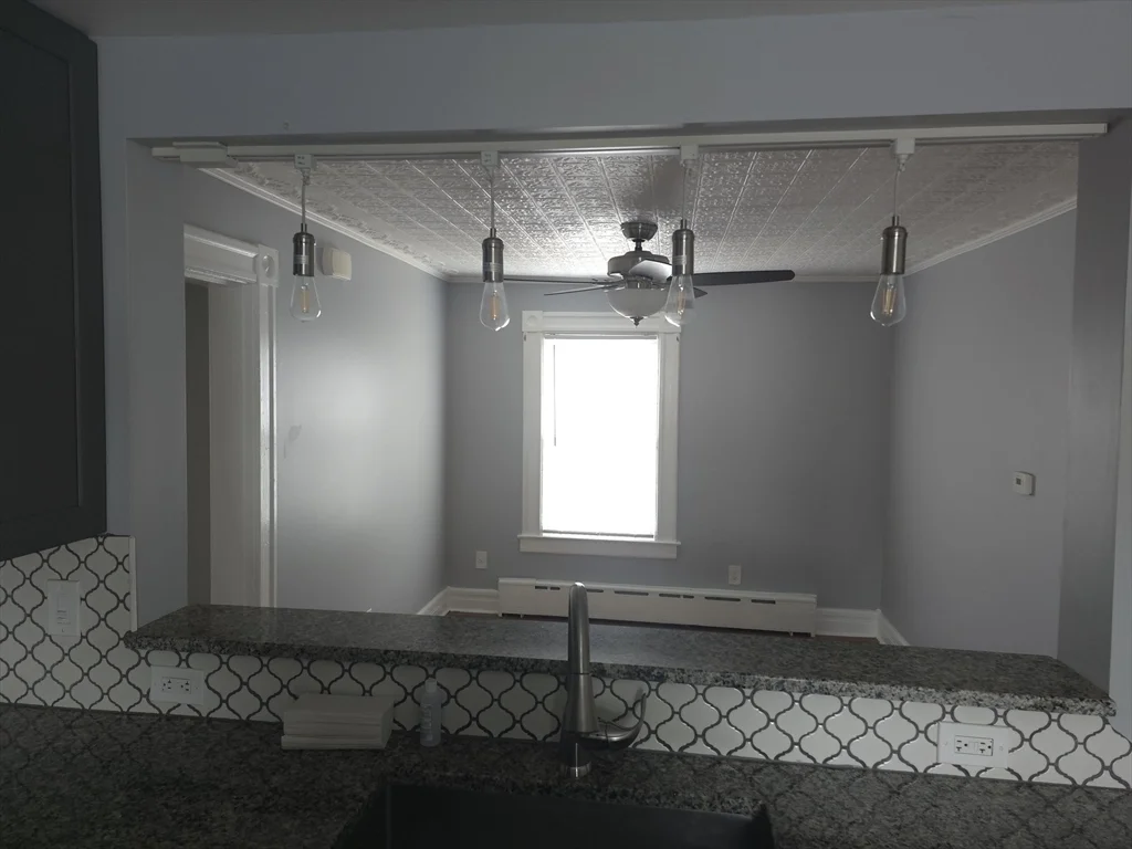 3 bed, 1 bath apartment for rent at 531 Berkshire Ave Unit 2, Pine Pt Bstn Rd — photo 3 of 9