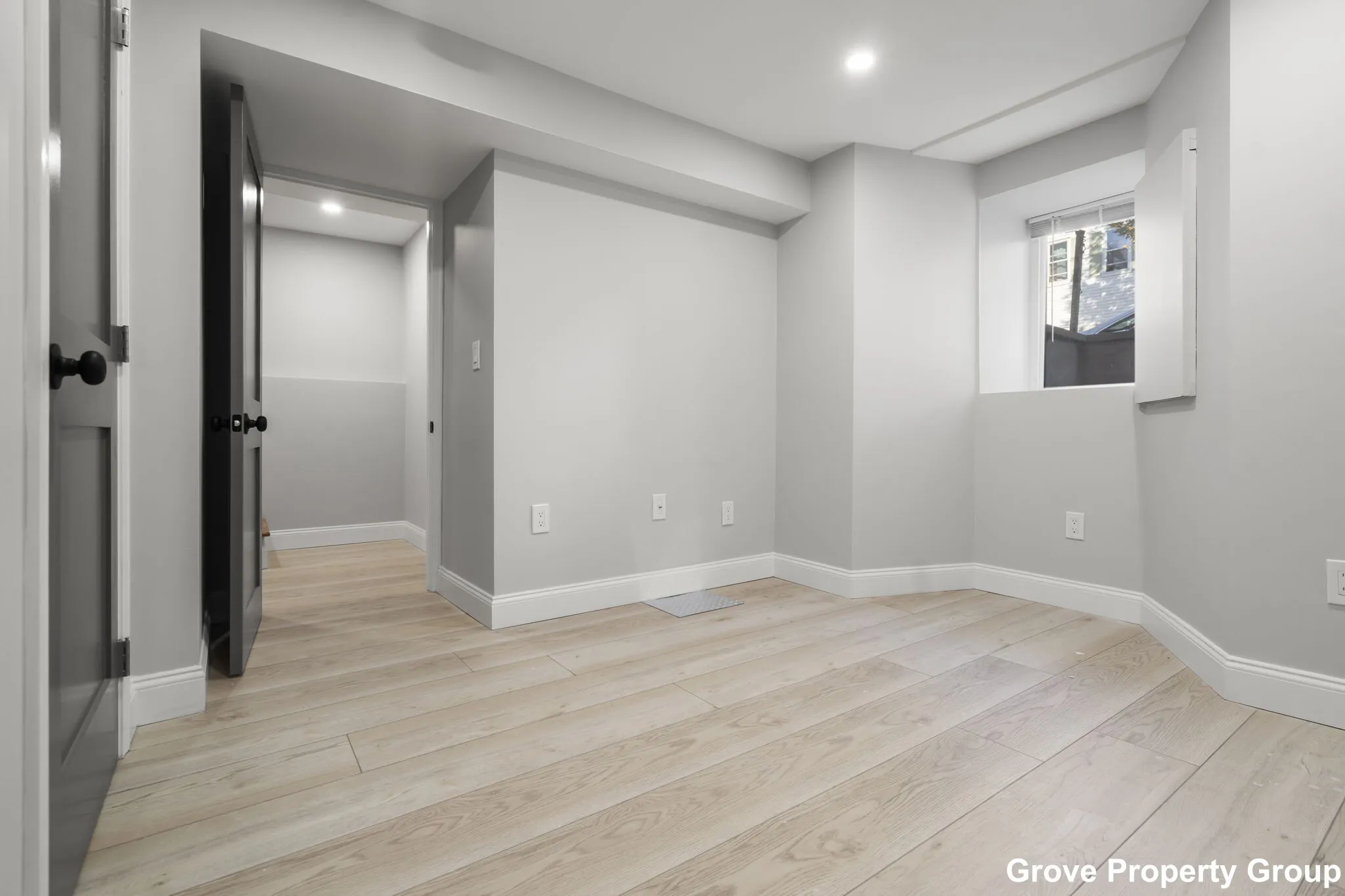 5 bed, 2 bath apartment for rent at 531 East 5th St Unit 1, South Boston — photo 16 of 24