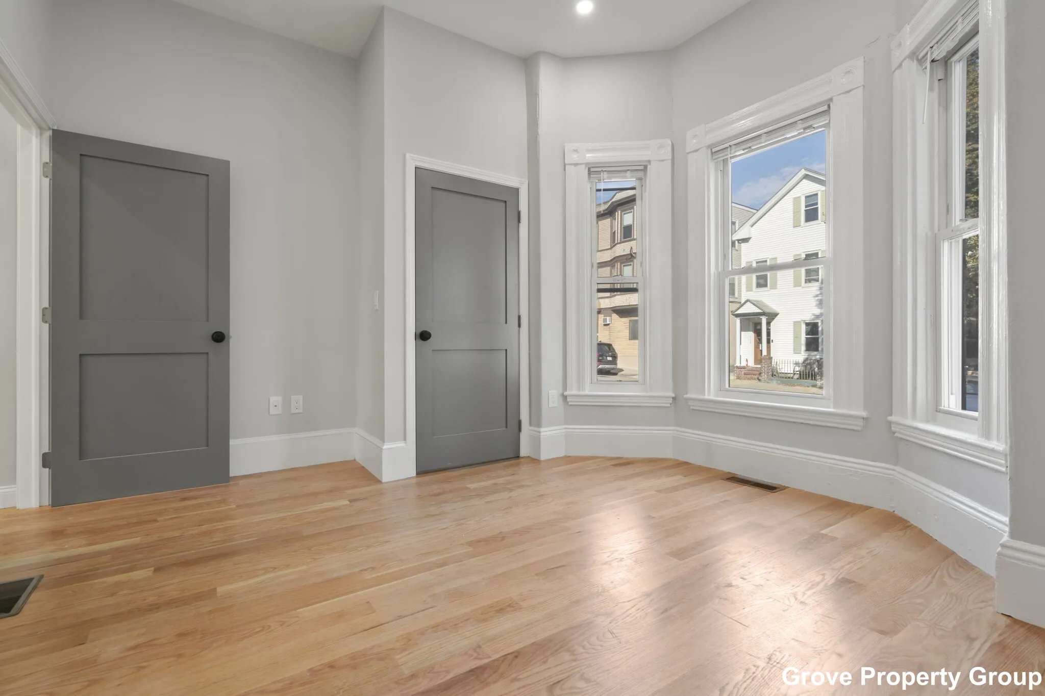 5 bed, 2 bath apartment for rent at 531 East 5th St Unit 1, South Boston — photo 14 of 24