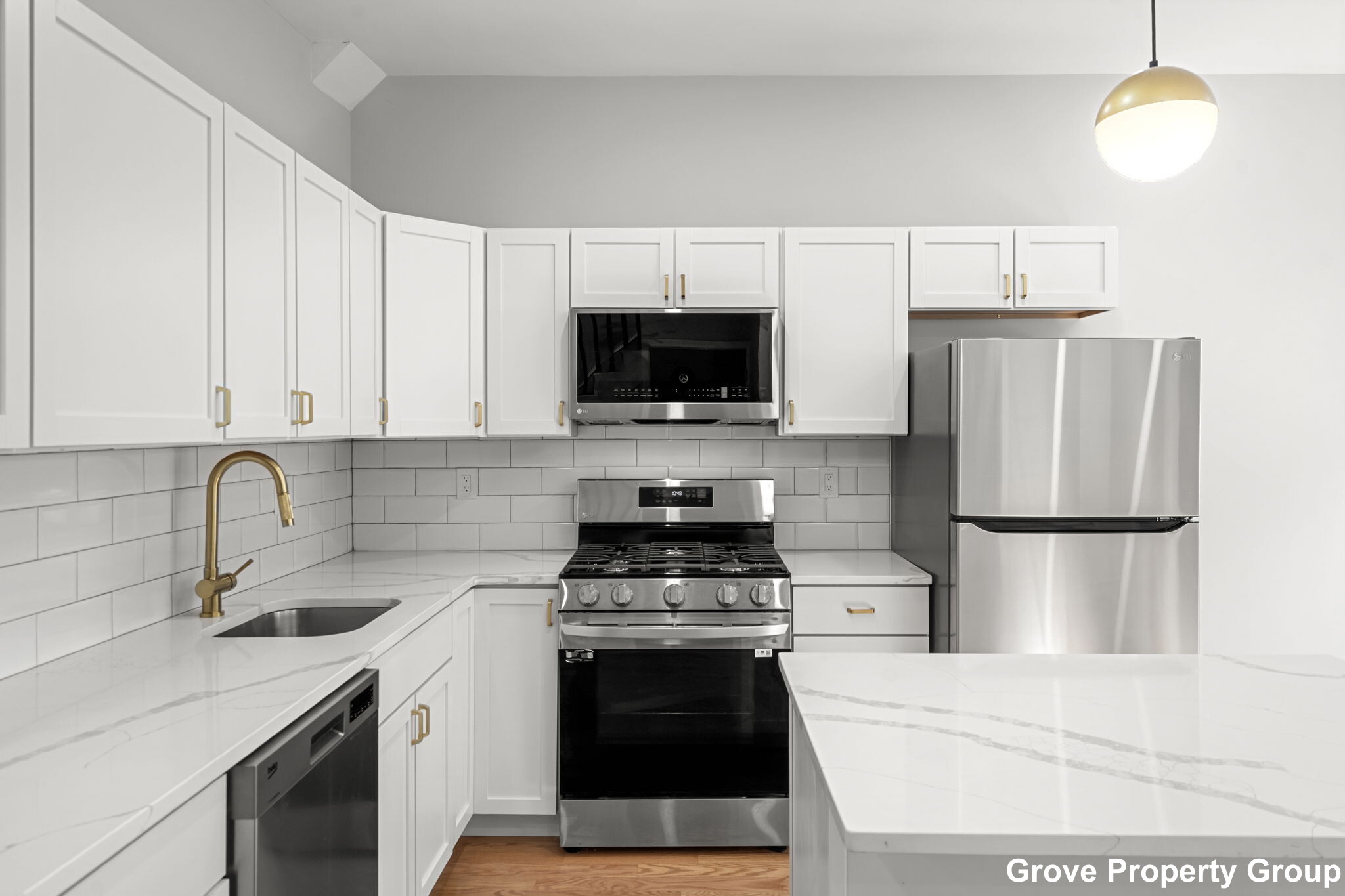 5 bed, 2 bath apartment for rent at 531 East 5th St Unit 2, South Boston