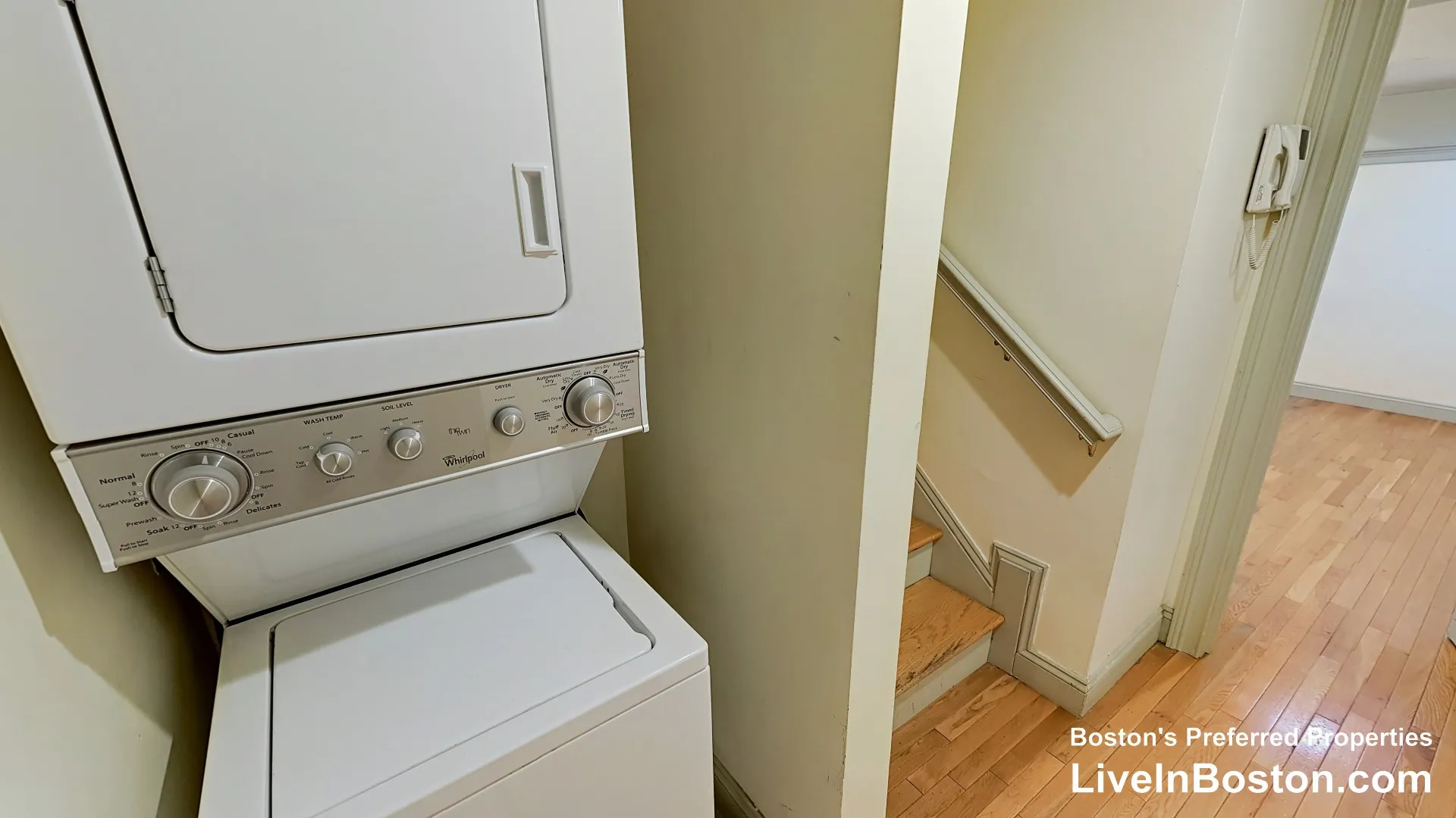 4 bed, 3 bath apartment for rent at 531 Newbury St Unit 1, Fenway — photo 9 of 10