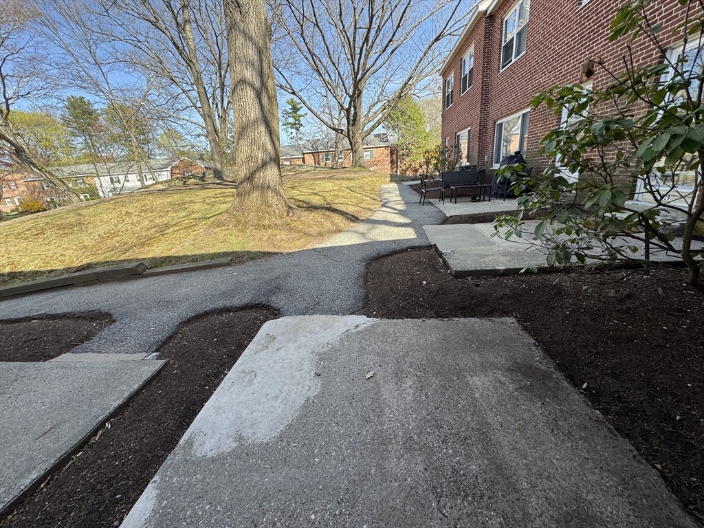 2 bed, 1 bath apartment for rent at 531 Vfw Pkwa Unit 531, Chestnut Hill — photo 26 of 34