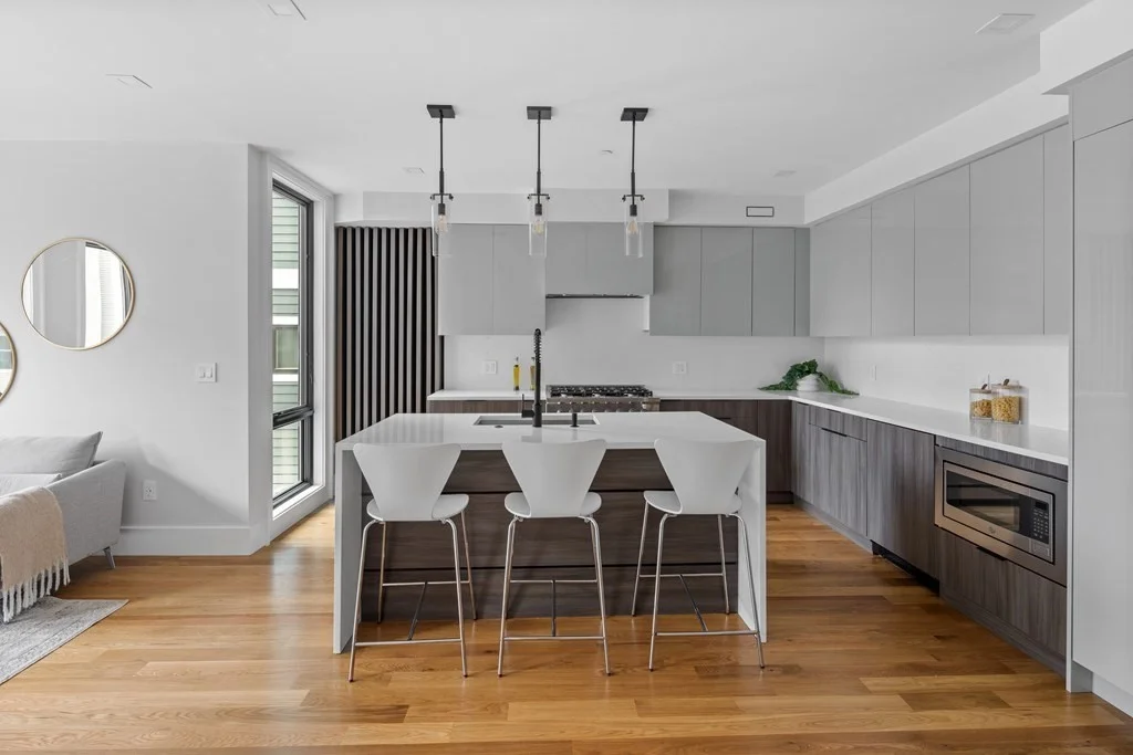 3 bed, 2 bath apartment for rent at 532 East 3rd St Unit 3, South Boston