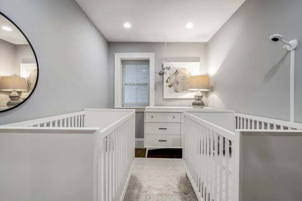 3 bed, 3 bath apartment for rent at 532 East Broadway Unit 1, South Boston — photo 18 of 22