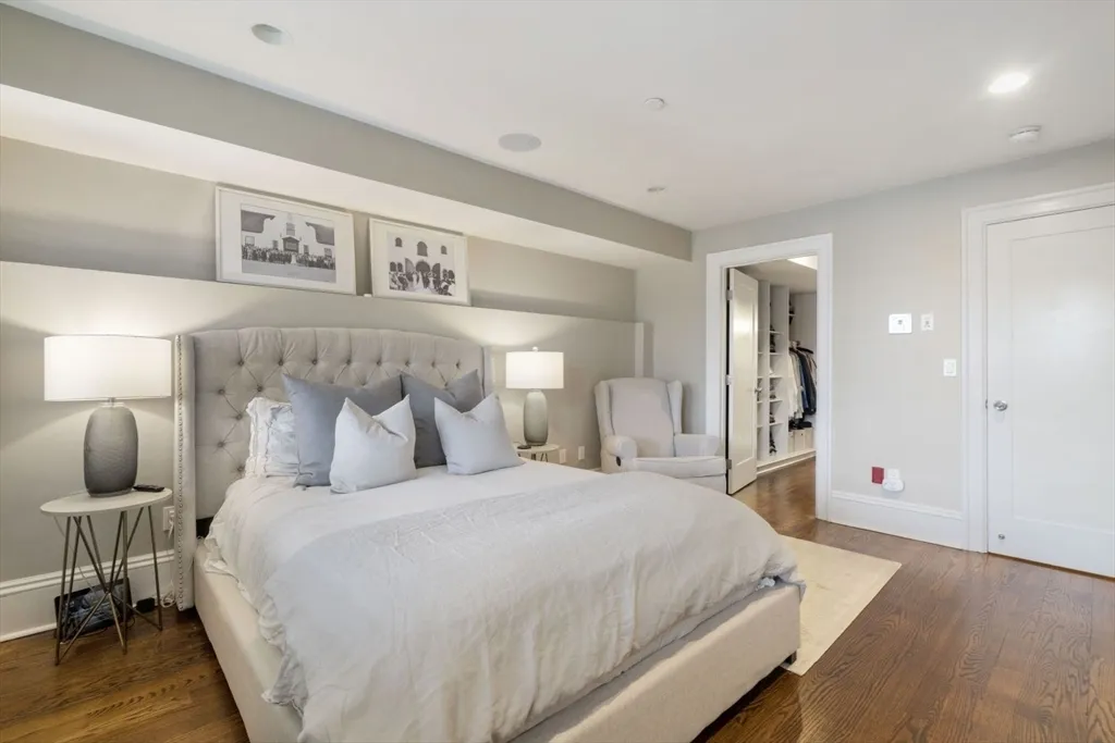 3 bed, 3 bath apartment for rent at 532 East Broadway Unit 1, South Boston — photo 7 of 22