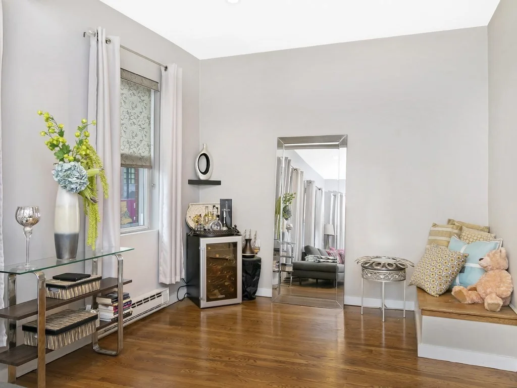 2 bed, 1 bath apartment for rent at 532 Tremont St Unit 1, South End — photo 3 of 15