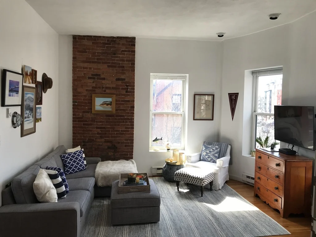 2 bed, 1 bath apartment for rent at 532 Tremont St Unit 2, South End — photo 1 of 17