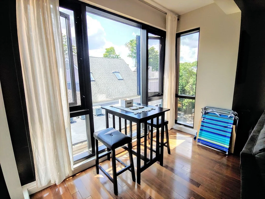 1 bed, 1 bath apartment for rent at 533 Cambridge St Unit 302, Oak Square — photo 10 of 24