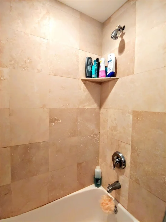 1 bed, 1 bath apartment for rent at 533 Cambridge St Unit 302, Oak Square — photo 20 of 24