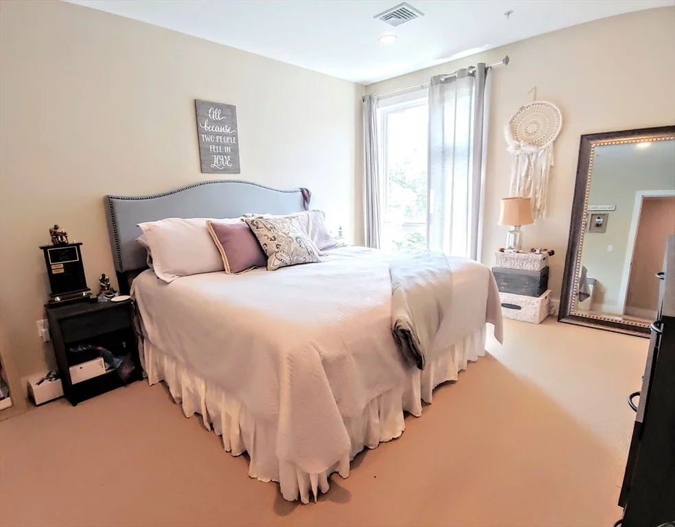 1 bed, 1 bath apartment for rent at 533 Cambridge St Unit 302, Oak Square — photo 14 of 24