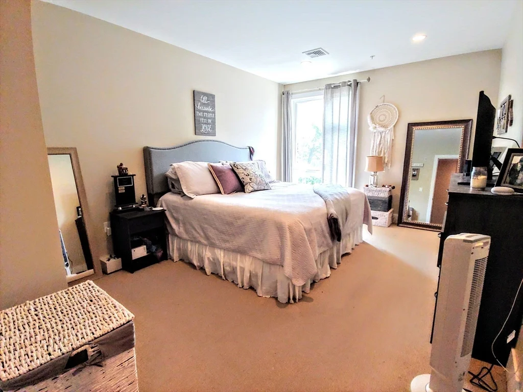 1 bed, 1 bath apartment for rent at 533 Cambridge St Unit 302, Oak Square — photo 13 of 24