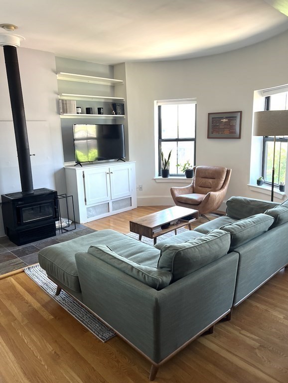 1 bed, 1 bath apartment for rent at 533 Columbus Ave Unit 10, South End — photo 2 of 12