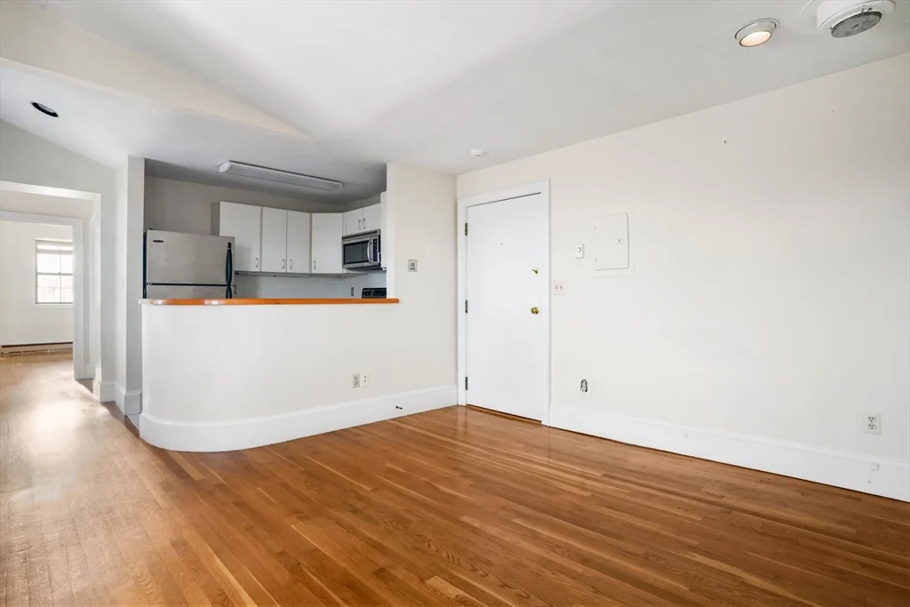 1 bed, 1 bath apartment for rent at 533 Columbus Ave Unit 12, South End — photo 2 of 26