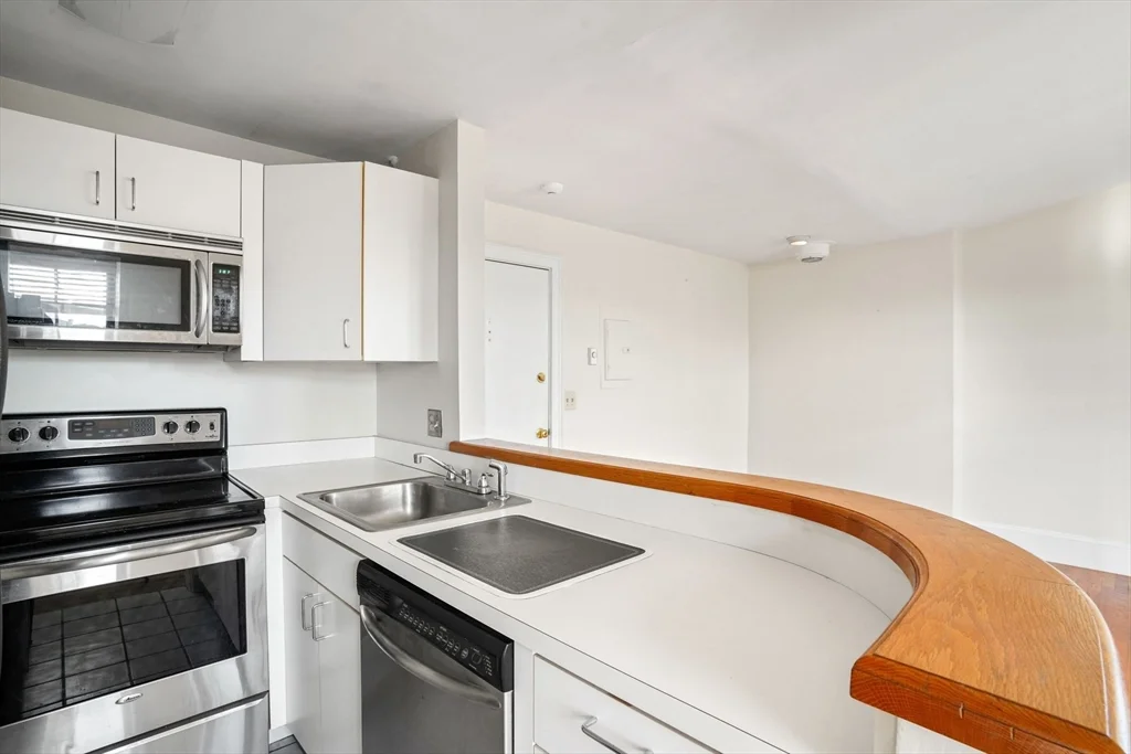 1 bed, 1 bath apartment for rent at 533 Columbus Ave Unit 12, South End — photo 8 of 26
