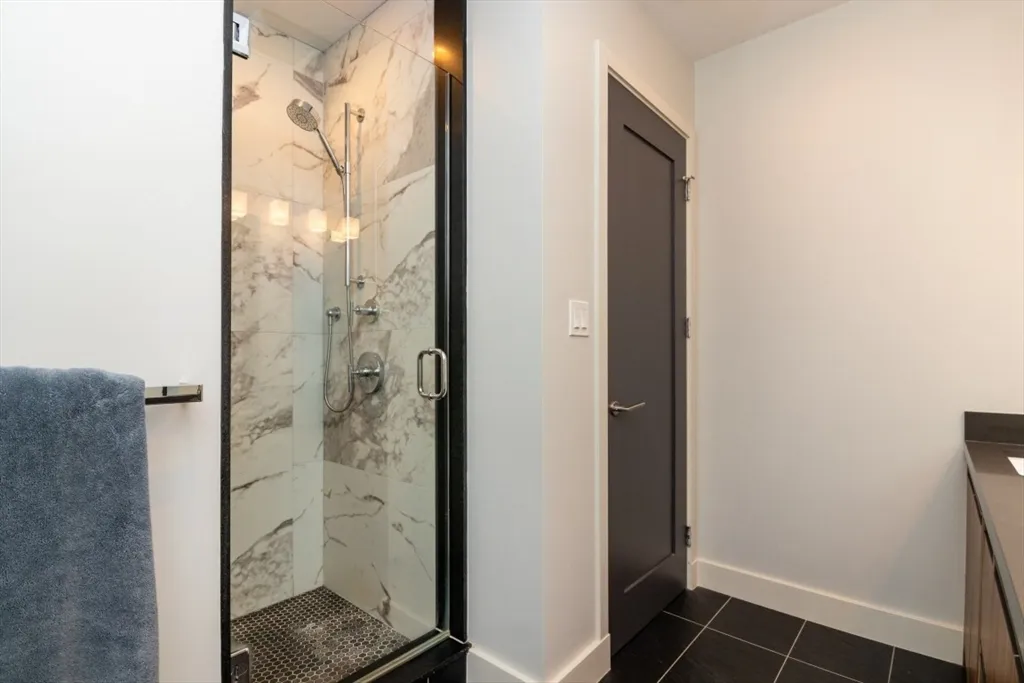 2 bed, 2 bath apartment for rent at 533 East 2nd St Unit 101, South Boston — photo 18 of 26