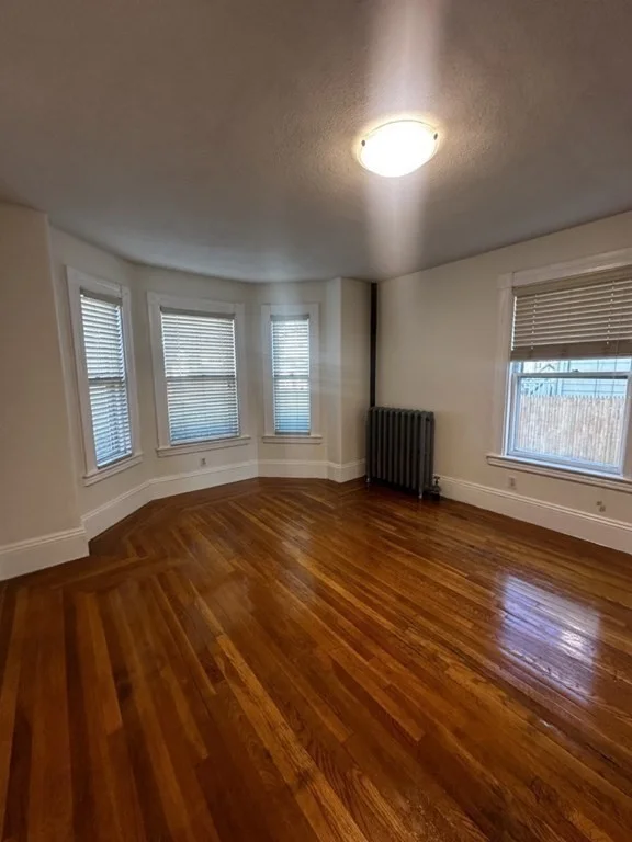2 bed, 1 bath apartment for rent at 533 Eastern Ave Unit 1, Lynn — photo 5 of 13