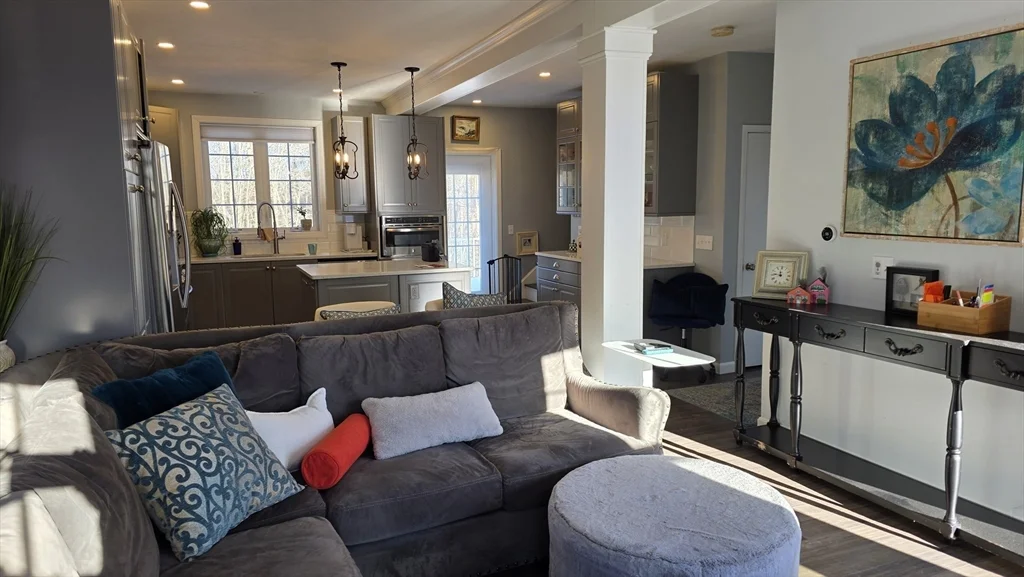 2 bed, 1 bath apartment for rent at 533 Prospect St Unit 0, West Boylston — photo 2 of 40