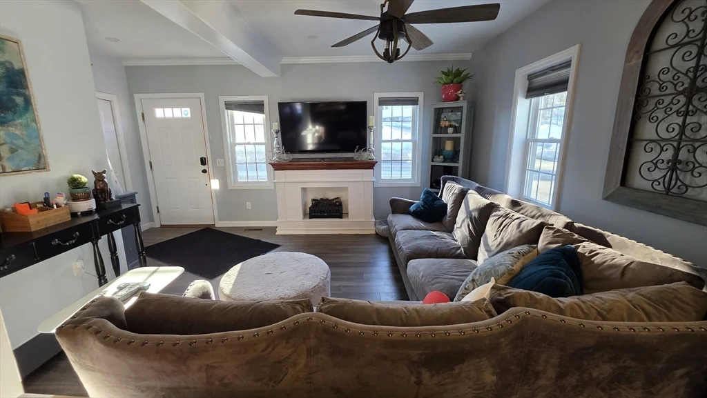 2 bed, 1 bath apartment for rent at 533 Prospect St Unit 0, West Boylston — photo 6 of 40