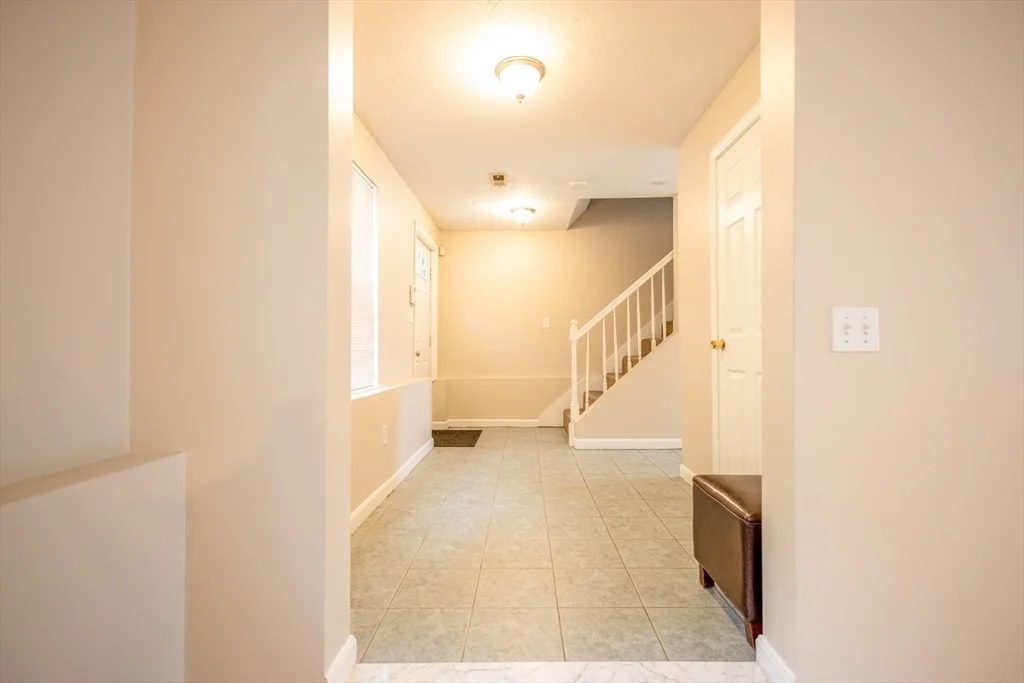 3 bed, 1 bath apartment for rent at 5337-B Washington St Unit B, West Roxbury — photo 27 of 40