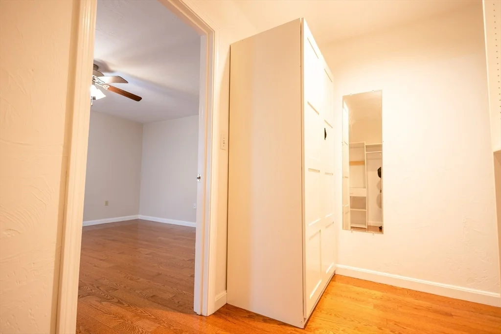 3 bed, 1 bath apartment for rent at 5337-B Washington St Unit B, West Roxbury — photo 17 of 40