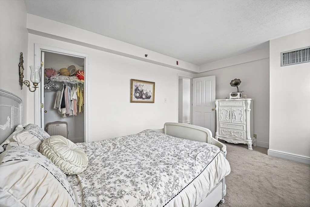 1 bed, 1 bath apartment for rent at 534 Beacon St Unit 1005, Back Bay — photo 16 of 25