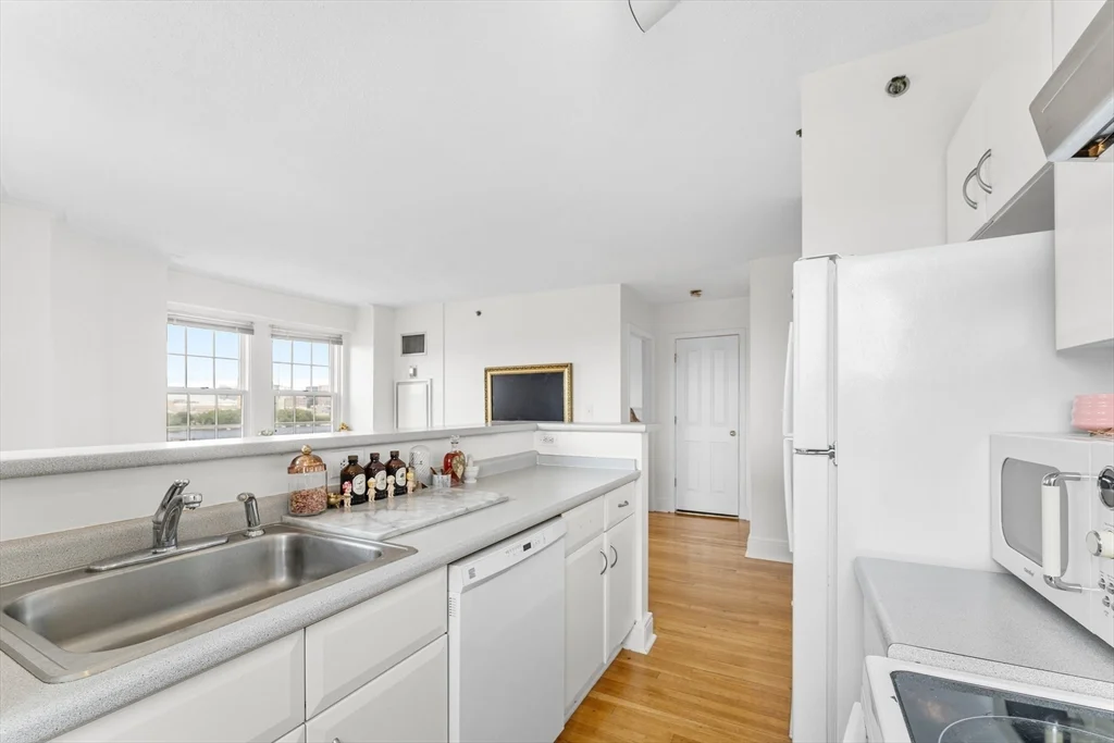 1 bed, 1 bath apartment for rent at 534 Beacon St Unit 1005, Back Bay — photo 7 of 25