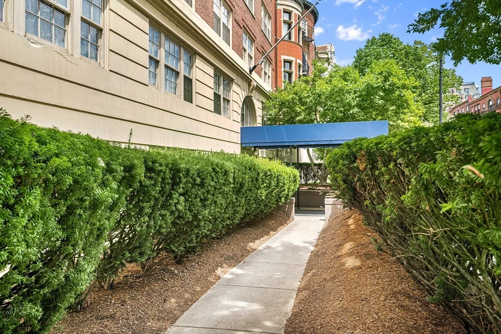 1 bed, 1 bath apartment for rent at 534 Beacon St Unit 1005, Back Bay — photo 24 of 25