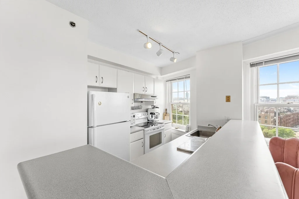 1 bed, 1 bath apartment for rent at 534 Beacon St Unit 1005, Back Bay — photo 8 of 25