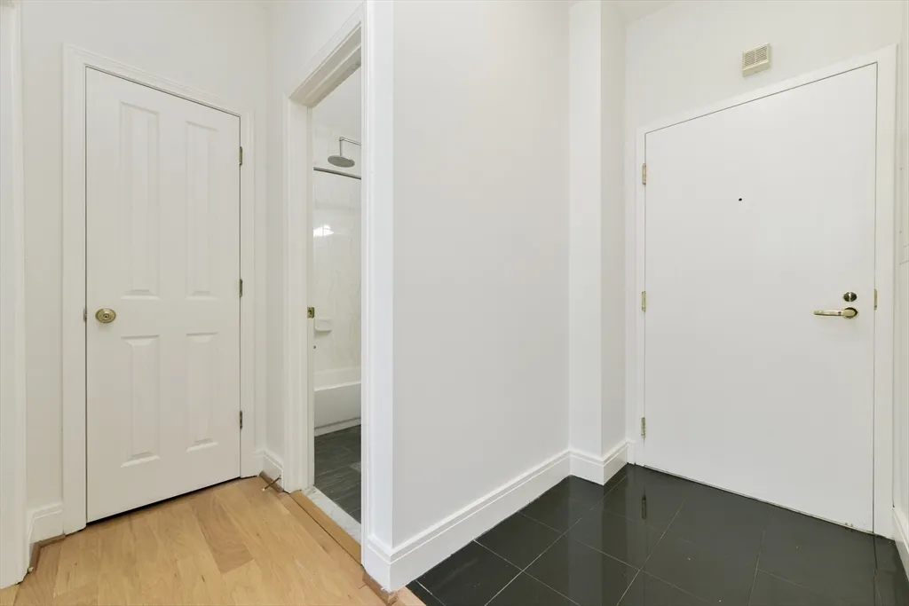 1 bed, 1 bath apartment for rent at 534 Beacon St Unit 103, Back Bay — photo 8 of 12