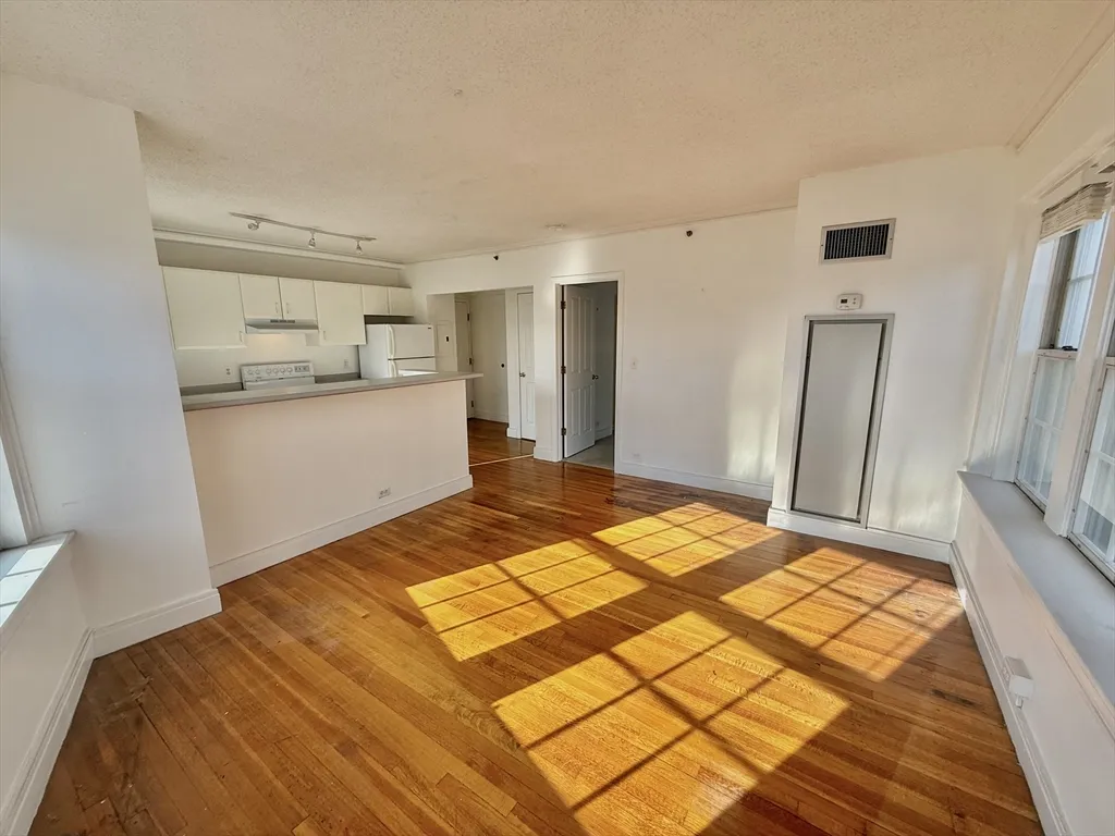 1 bed, 1 bath apartment for rent at 534 Beacon St Unit 504, Back Bay — photo 8 of 8