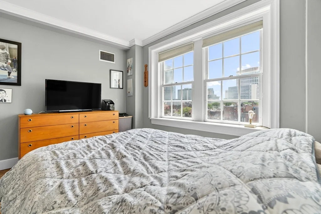 1 bed, 1 bath apartment for rent at 534 Beacon St Unit 901, Fenway — photo 11 of 17