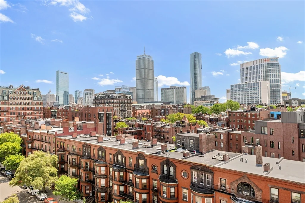 1 bed, 1 bath apartment for rent at 534 Beacon St Unit 901, Fenway